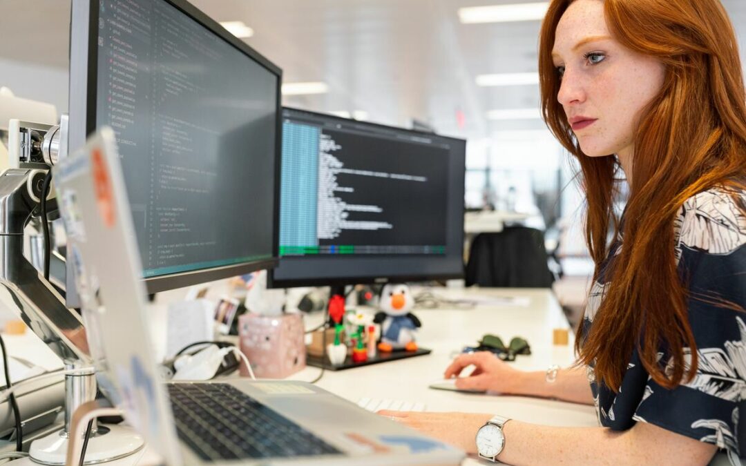 Métier d’avenir pour les femmes : se lancer en freelance dans le numérique en 2024 ?
